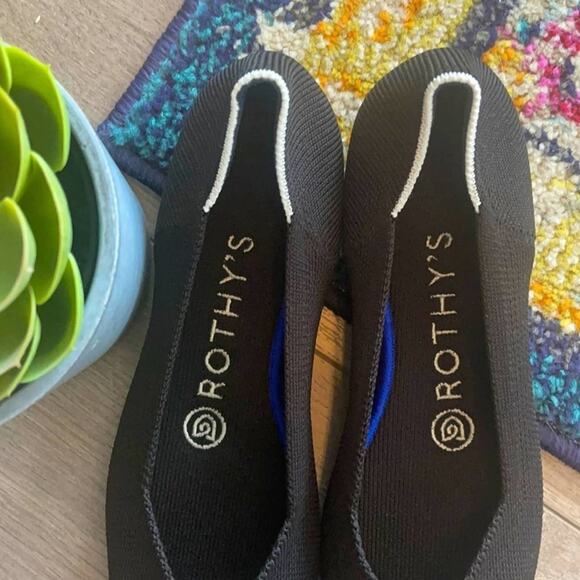 Rothys round toe size 5 black retired white halo woman’s flat shoes - Picture 3 of 12
